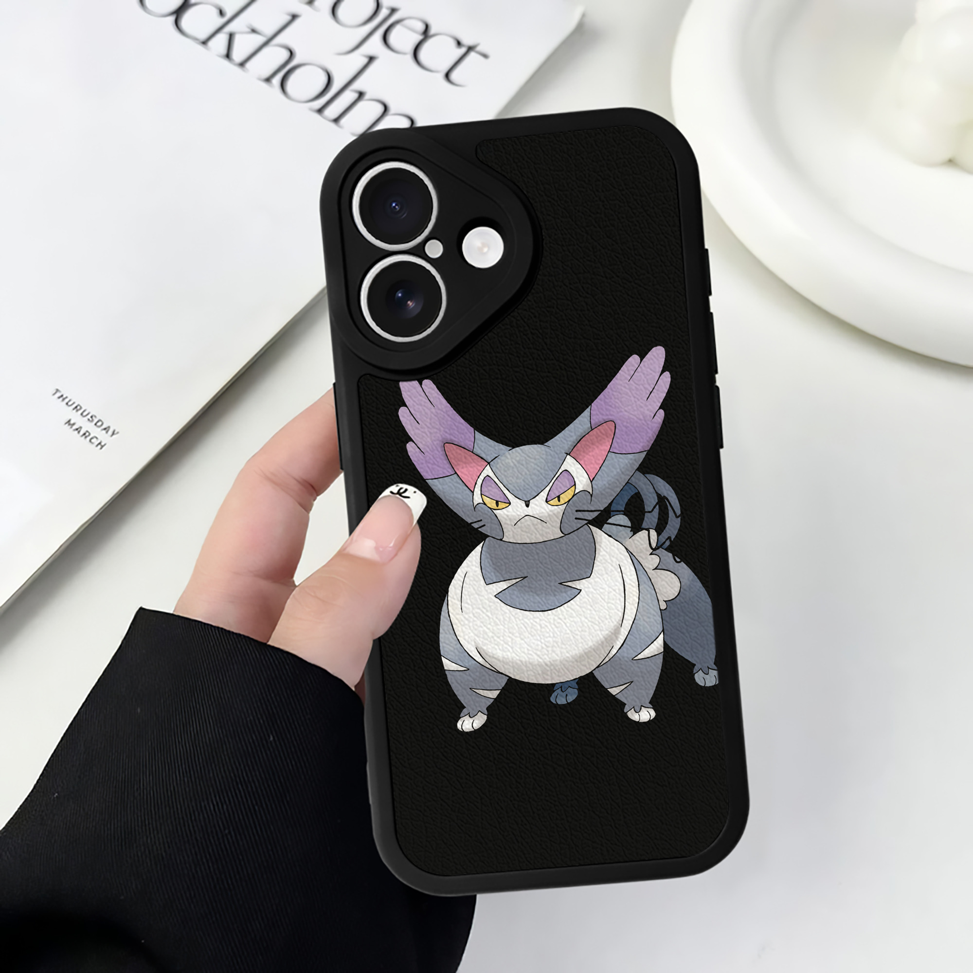 （画像用） ポケットモンスター Pokémon 【iPhone 16シリーズ対応】シリコンスマホケース（レザー調） 材質：シリコン